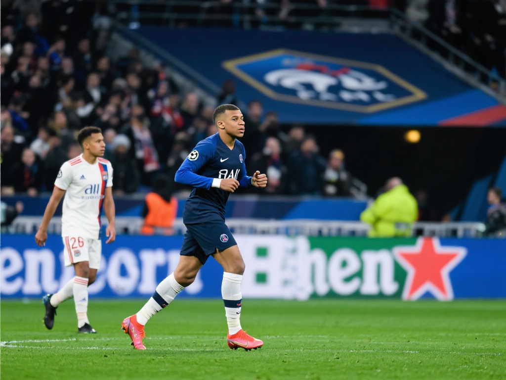 为了最大化吸引更多观众，法甲或许需要采取