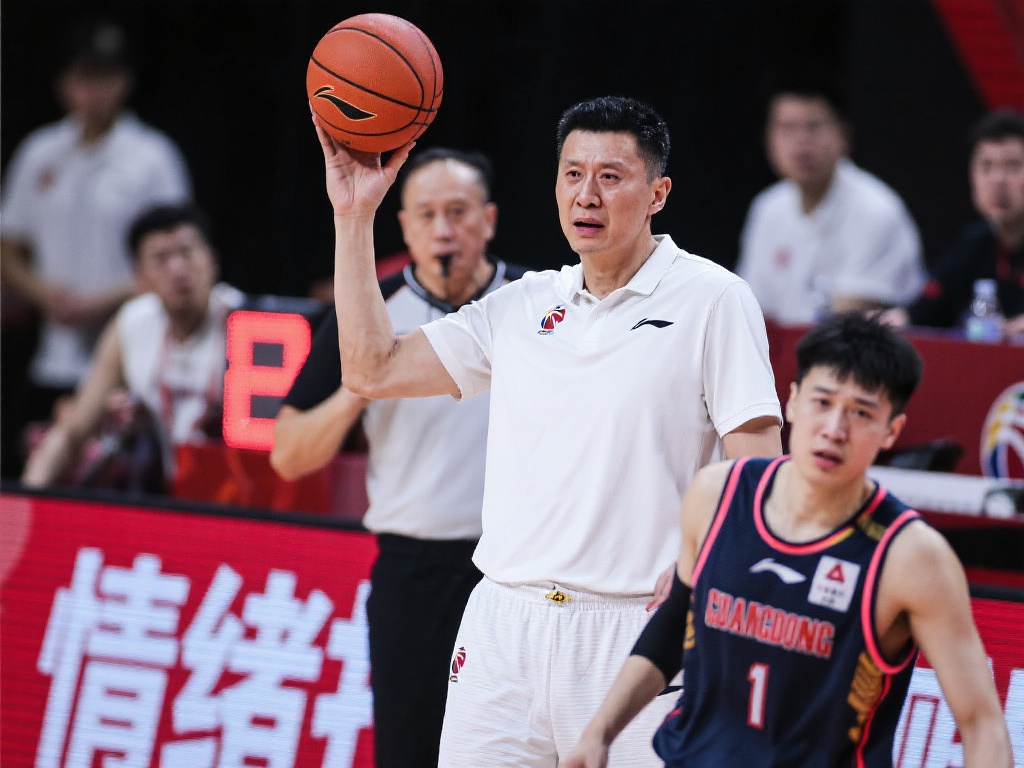 杜锋谈次节应对：对手反击掀起高潮，我们情绪受挫